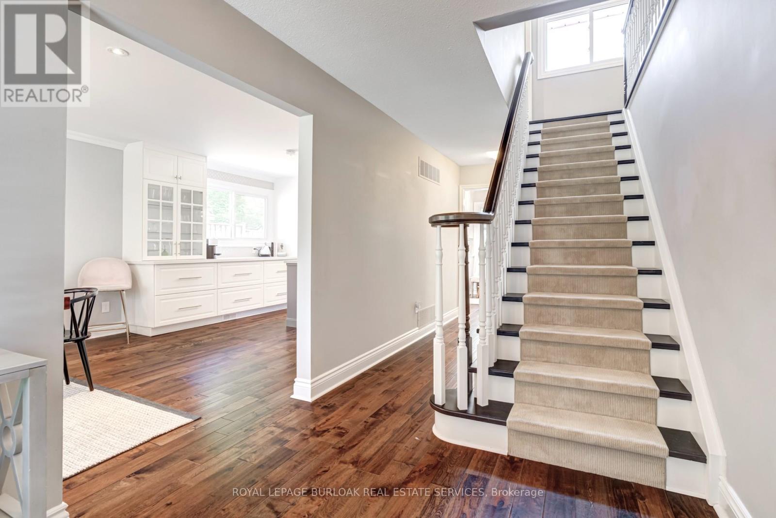 Photo 10 of 1807 Heather Hills Drive, Burlington ON