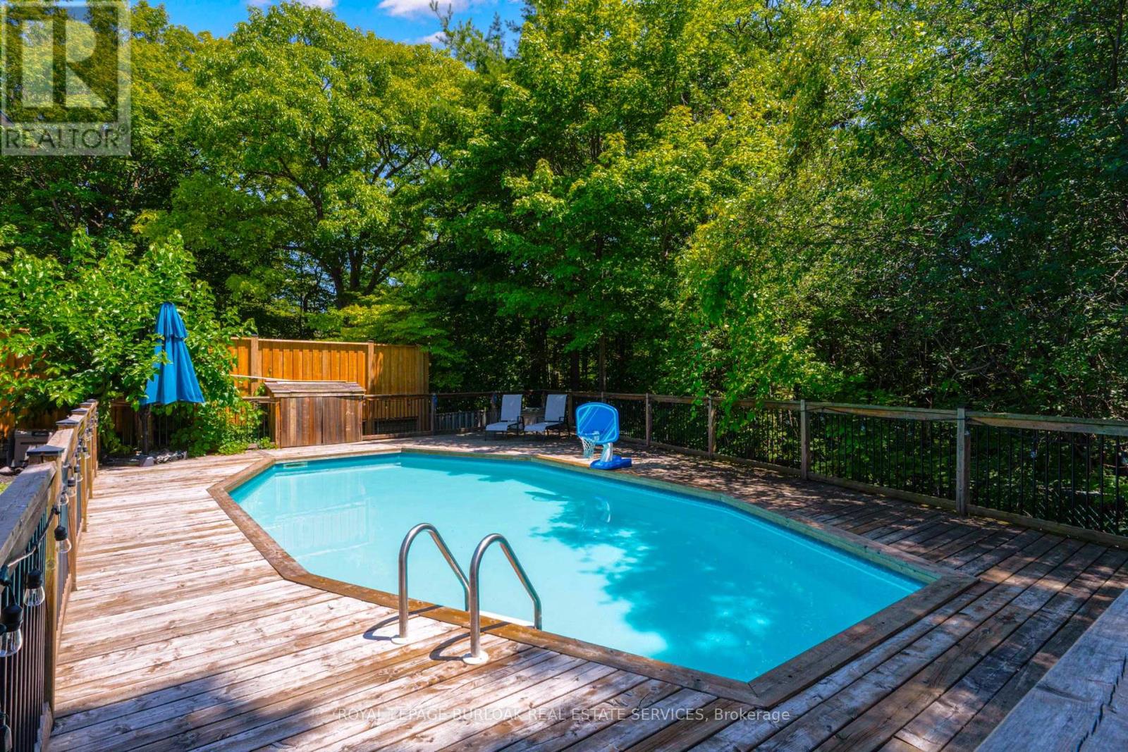 Photo 42 of 1807 Heather Hills Drive, Burlington ON