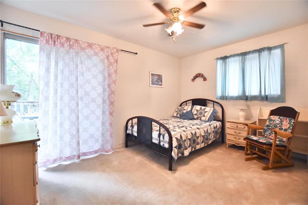 Photo 11 of 34 8th Avenue, Gimli Rm MB