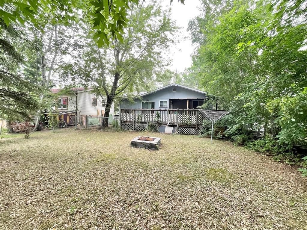 Photo 14 of 34 8th Avenue, Gimli Rm MB