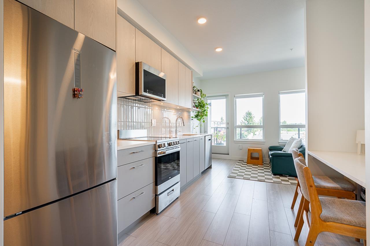 Photo 6 of 604 10777 138th Street, Surrey BC