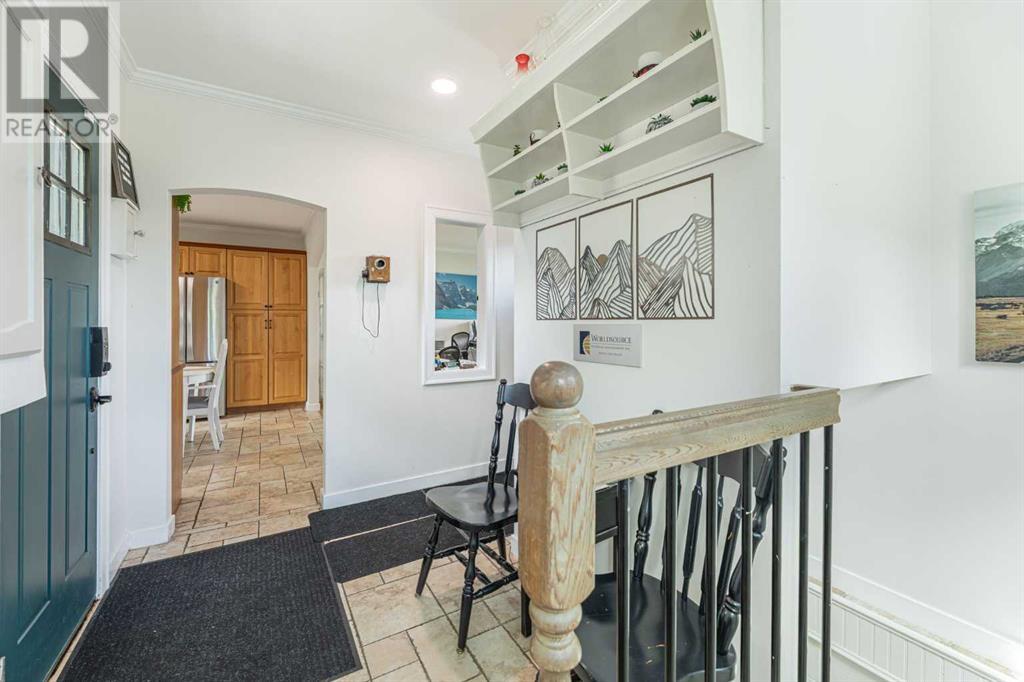 Photo 12 of 313 Ross Avenue, Cochrane AB