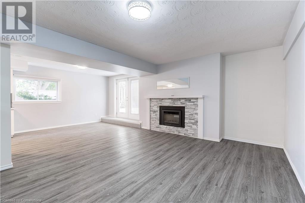 Photo 26 of 4 Beston Drive, Hamilton ON