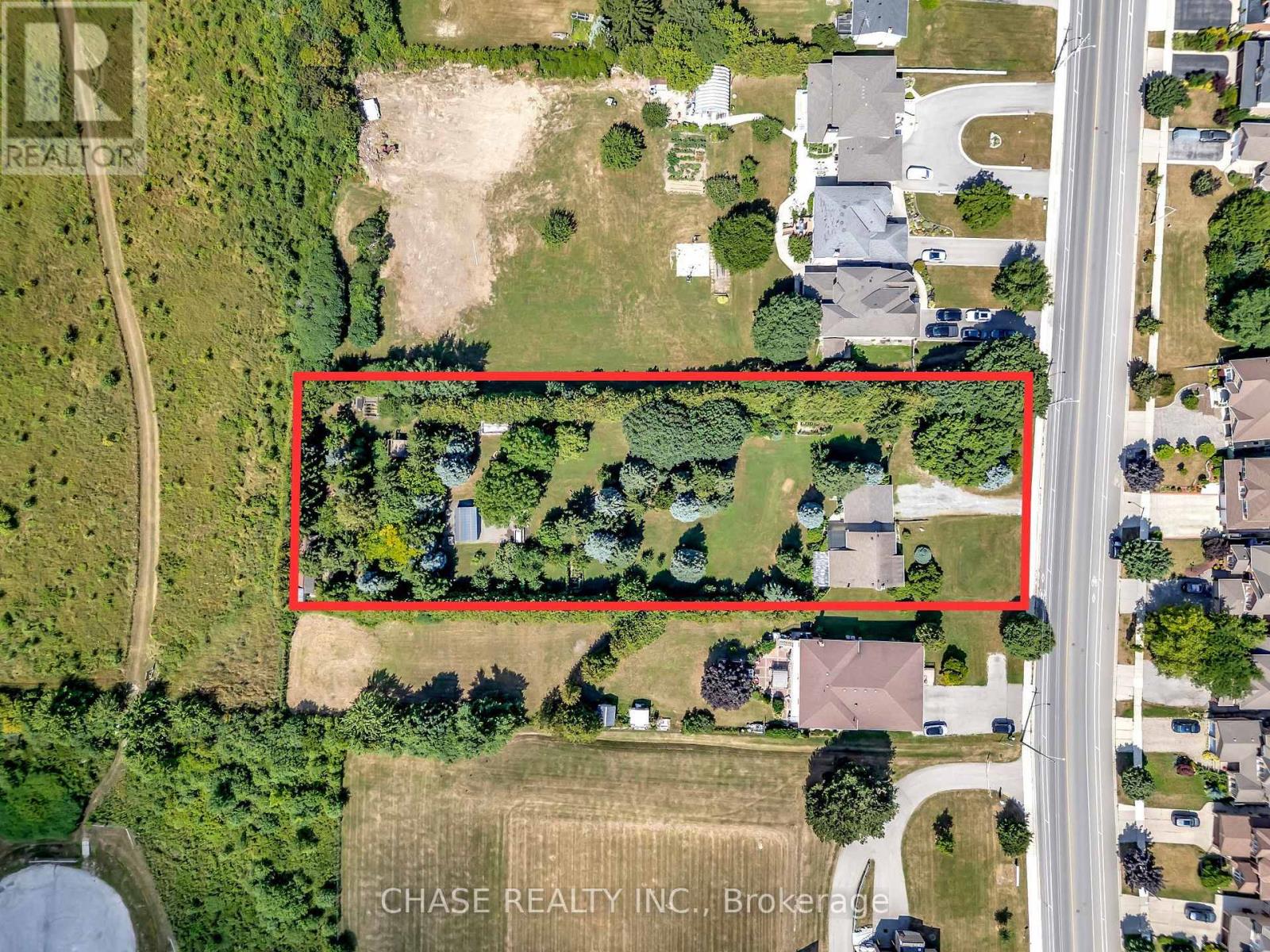 Photo 3 of 317 Highland Road W, Hamilton ON