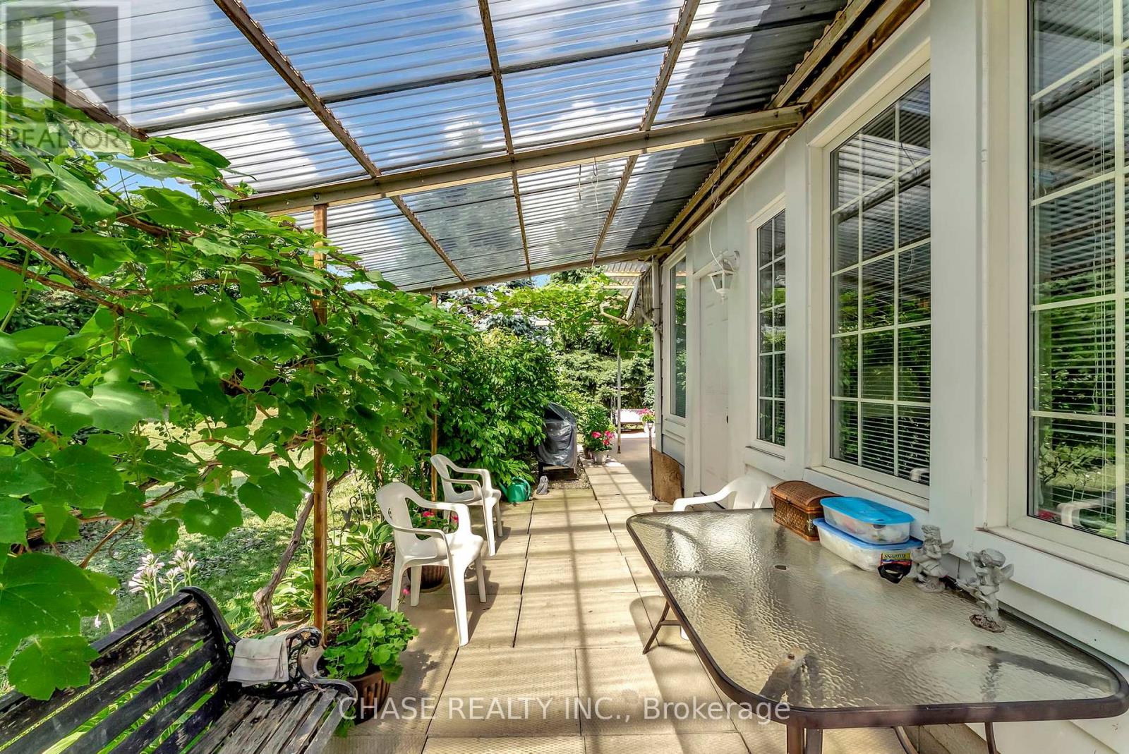 Photo 35 of 317 Highland Road W, Hamilton ON