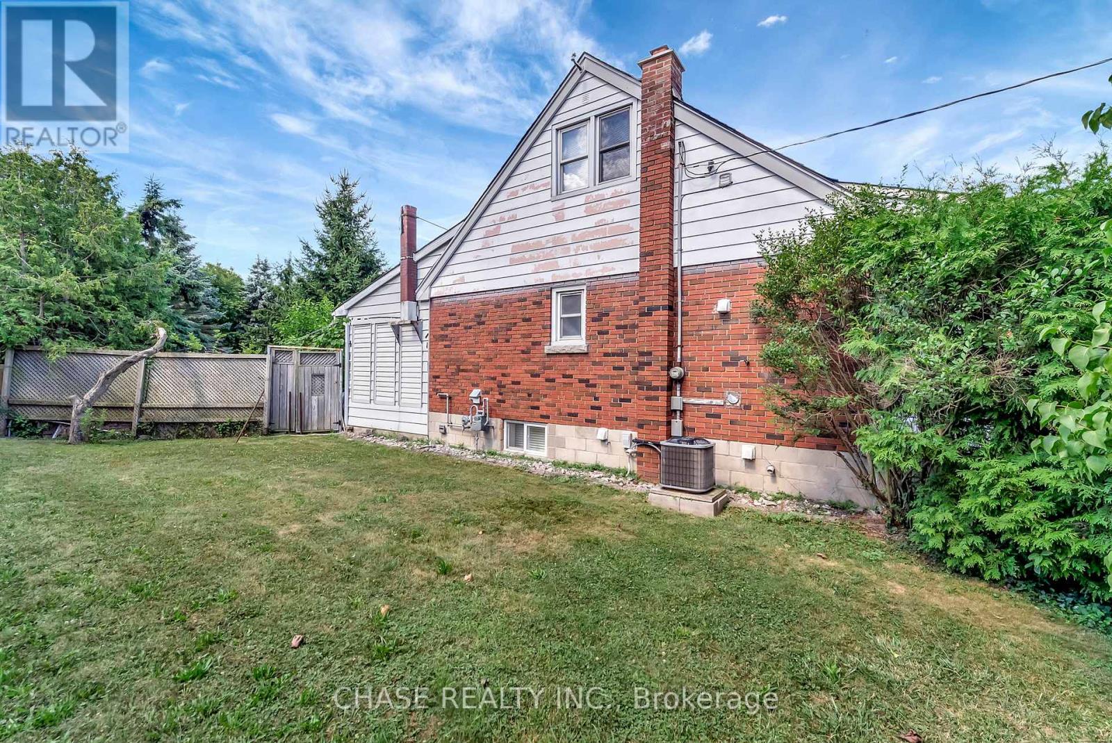 Photo 39 of 317 Highland Road W, Hamilton ON