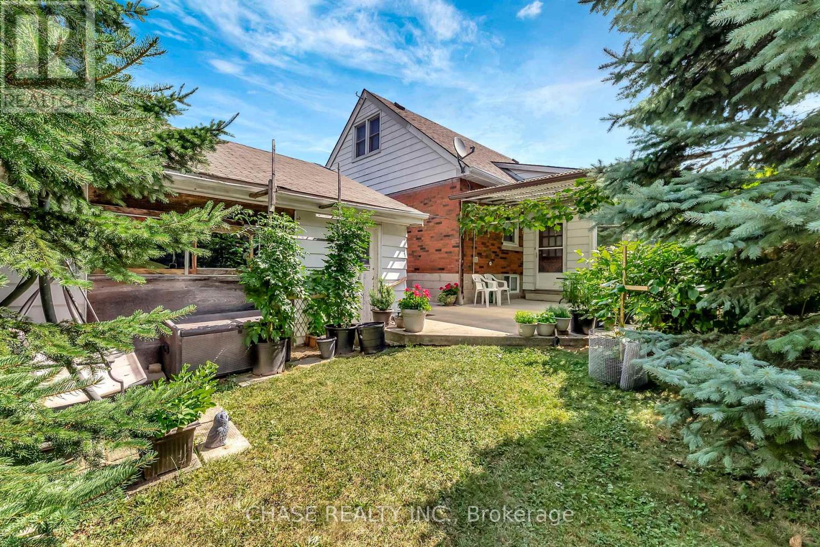 Photo 50 of 317 Highland Road W, Hamilton ON