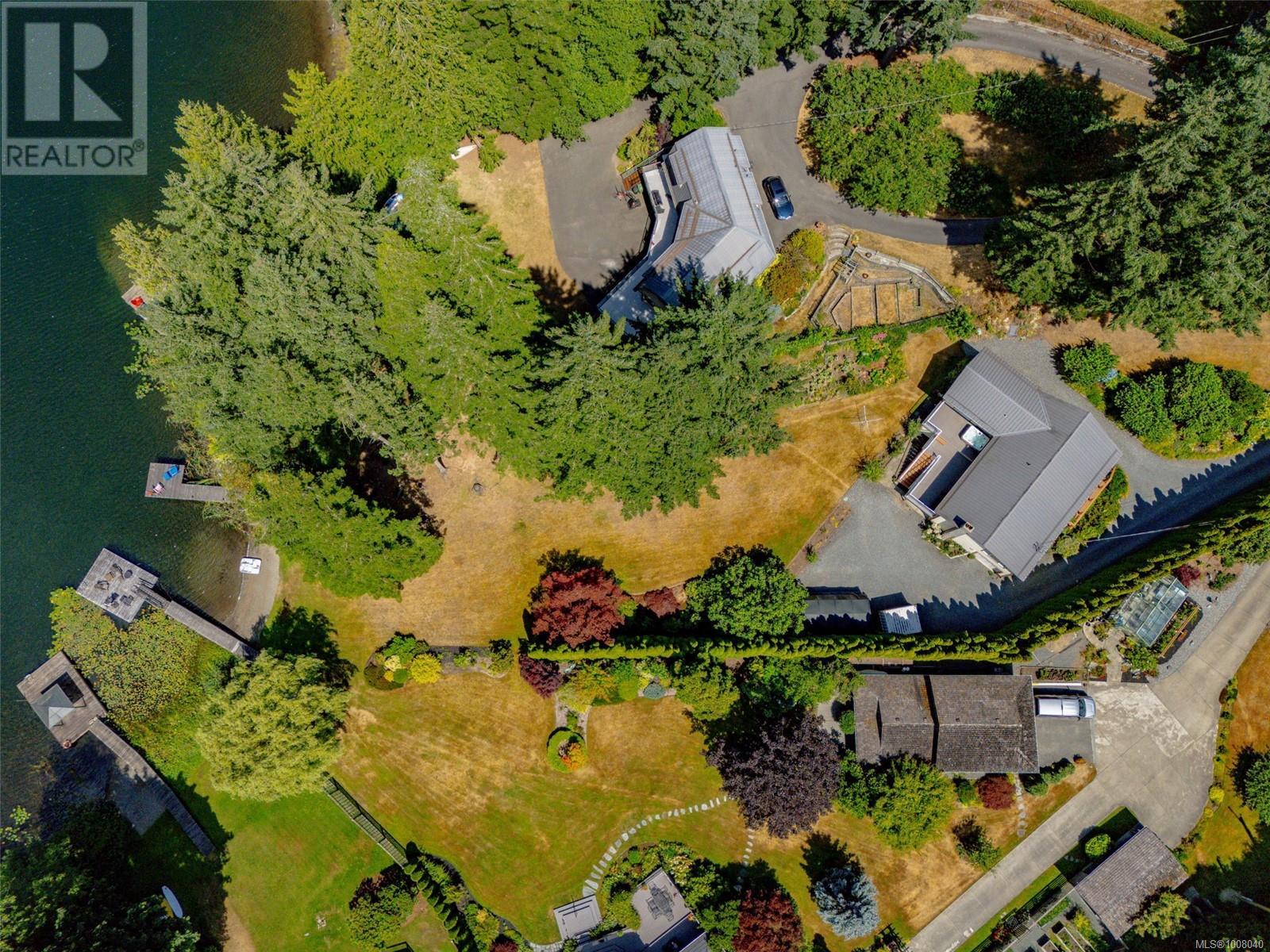 Photo 4 of 2897 Fuller Lake Rd, Chemainus BC