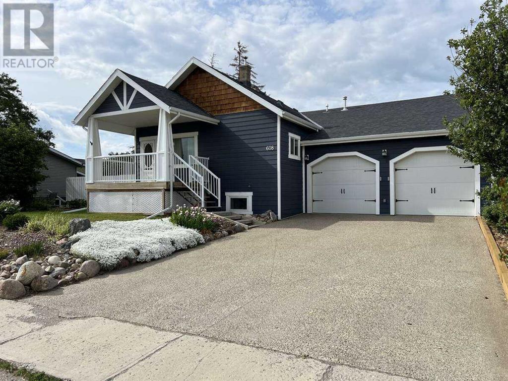 Photo 5 of 608 Rogers Avenue, Picture Butte AB