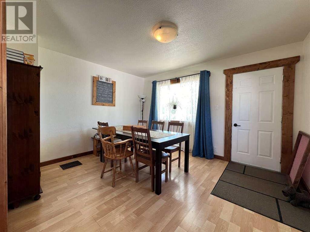 Photo 8 of 608 Rogers Avenue, Picture Butte AB