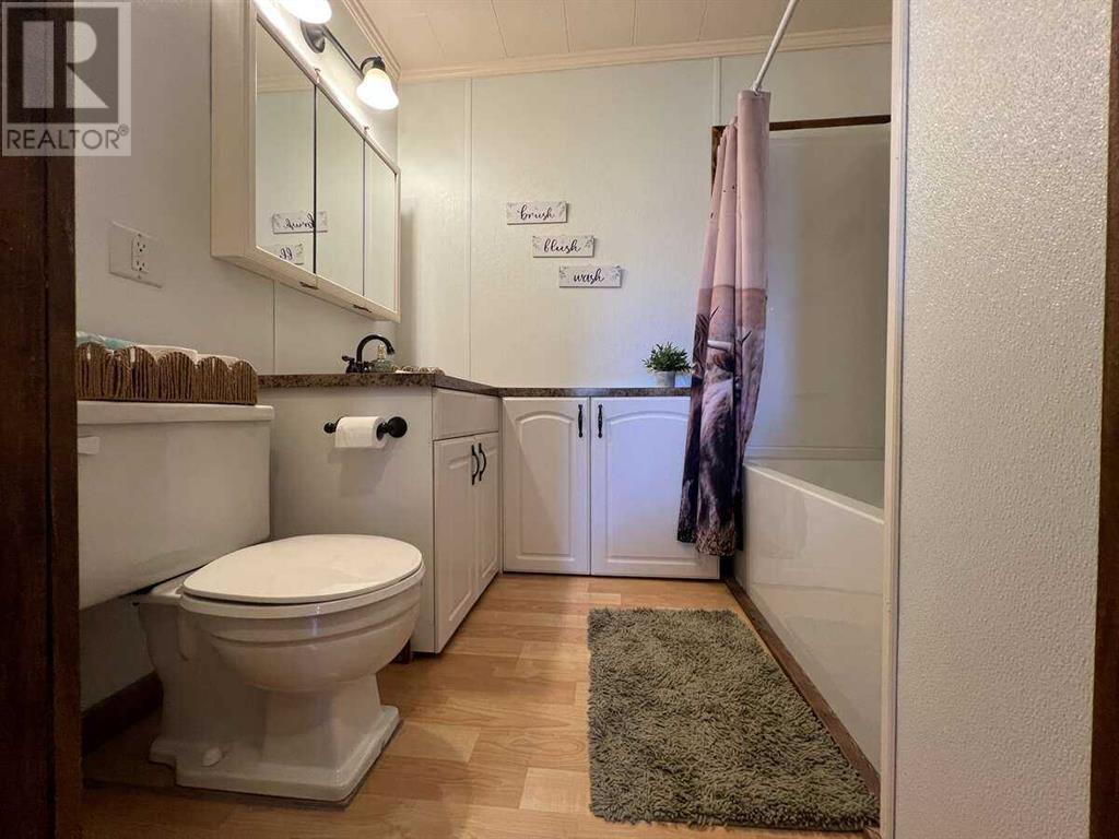 Photo 17 of 608 Rogers Avenue, Picture Butte AB