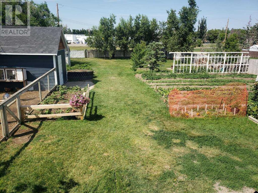 Photo 36 of 608 Rogers Avenue, Picture Butte AB
