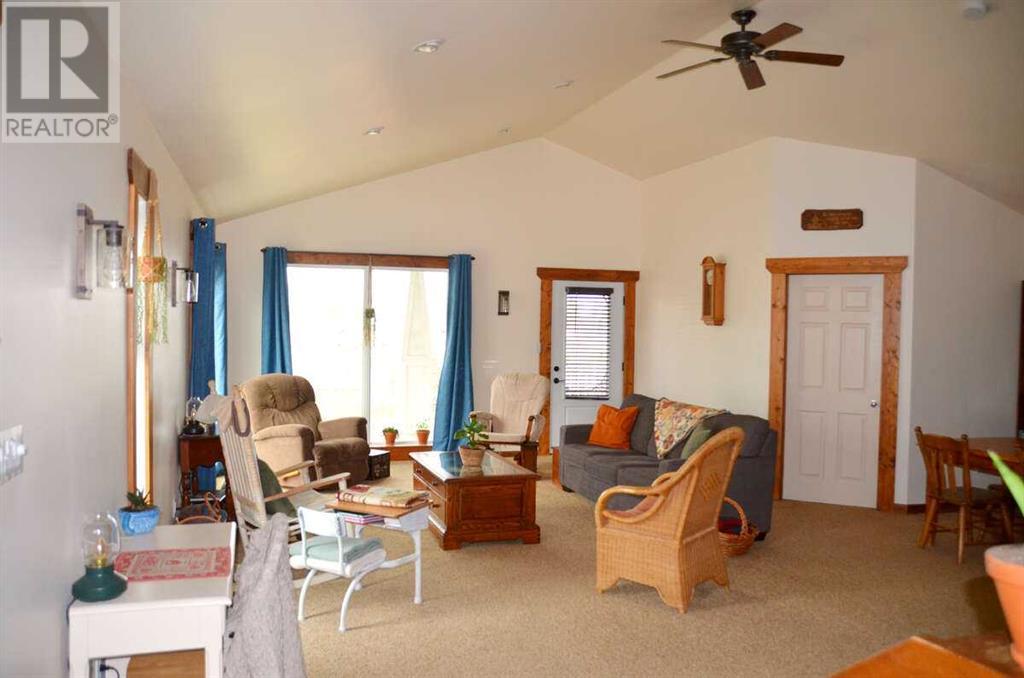 Photo 11 of 608 Rogers Avenue, Picture Butte AB