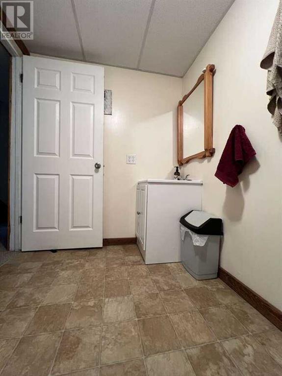 Photo 26 of 608 Rogers Avenue, Picture Butte AB