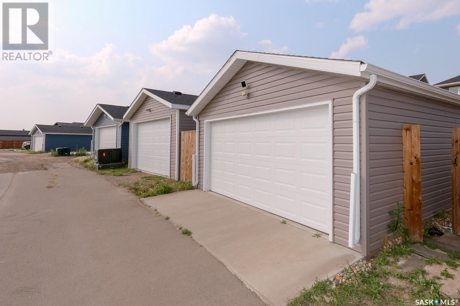 Photo 19 of 216 Rosewood Boulevard E, Saskatoon SK