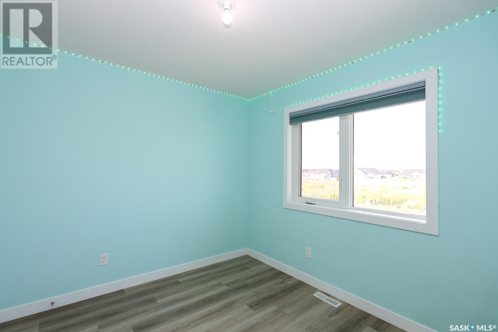 Photo 37 of 216 Rosewood Boulevard E, Saskatoon SK
