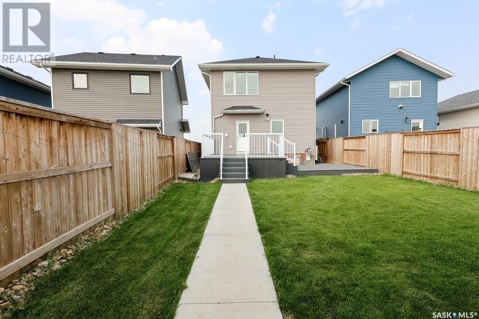 Photo 30 of 216 Rosewood Boulevard E, Saskatoon SK