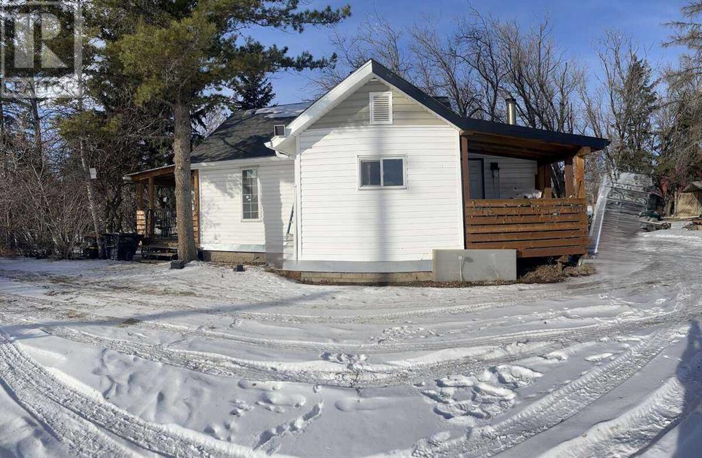 Photo 4 of 4550 46 Avenue, Lacombe AB