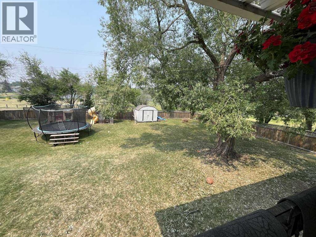 Photo 22 of 5226 52 Street, Daysland AB