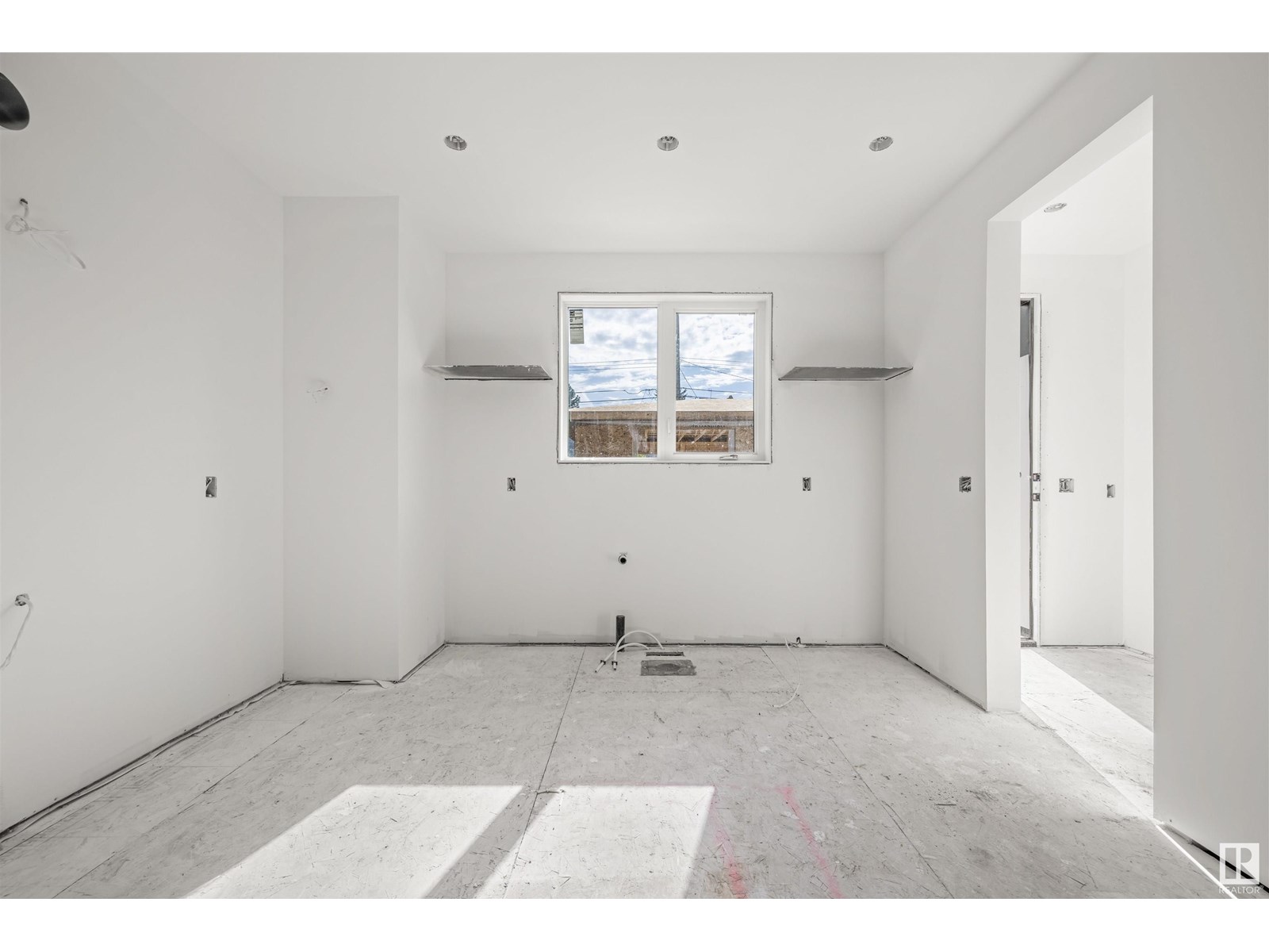 Photo 14 of 9315 94 St Nw, Edmonton AB