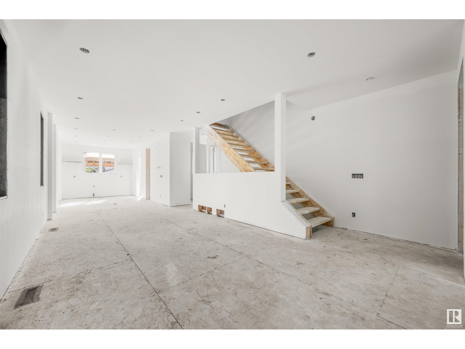 Photo 28 of 9315 94 St Nw, Edmonton AB