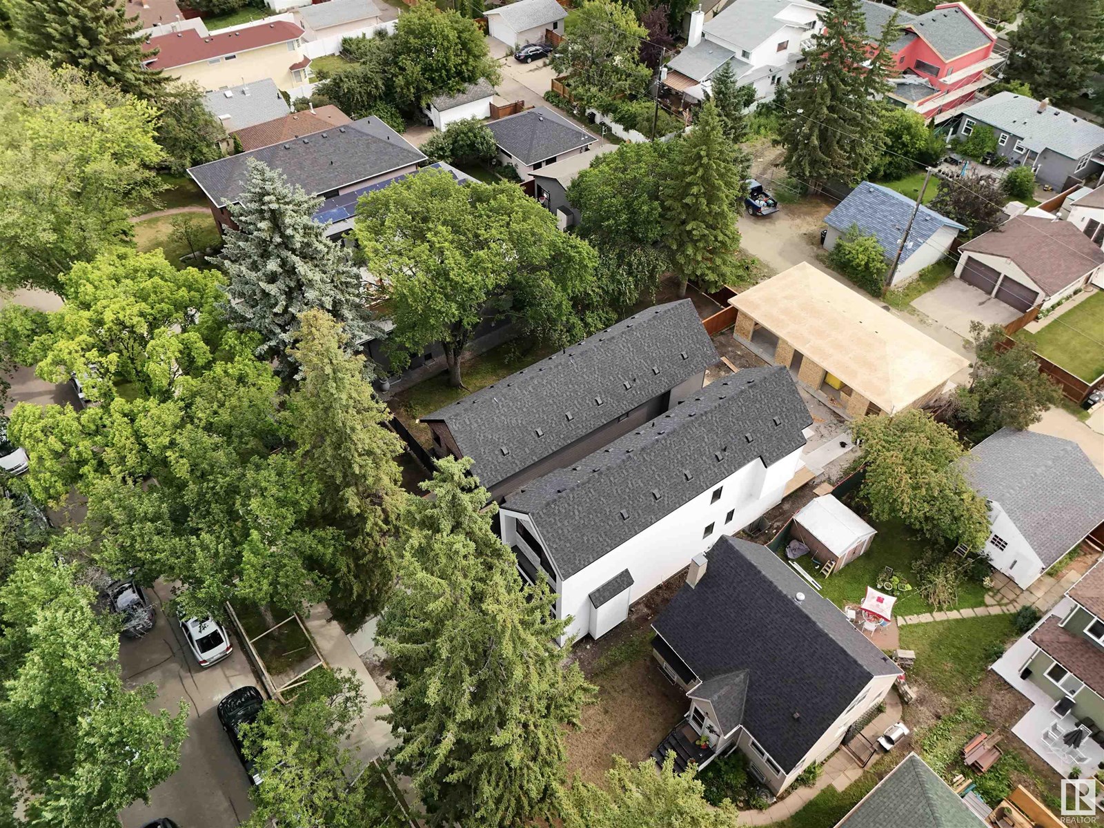 Photo 46 of 9315 94 St Nw, Edmonton AB