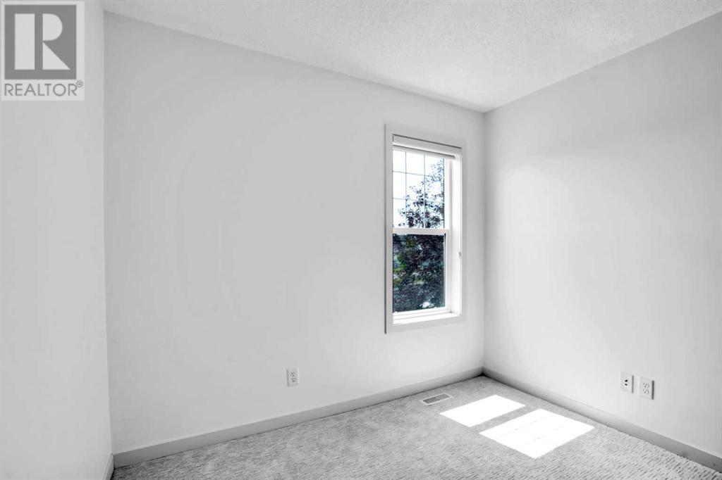 Photo 19 of 1223 New Brighton Park Se, Calgary AB