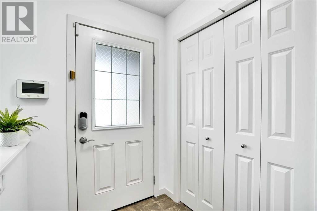 Photo 3 of 1223 New Brighton Park Se, Calgary AB