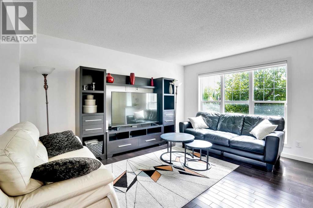 Photo 4 of 1223 New Brighton Park Se, Calgary AB