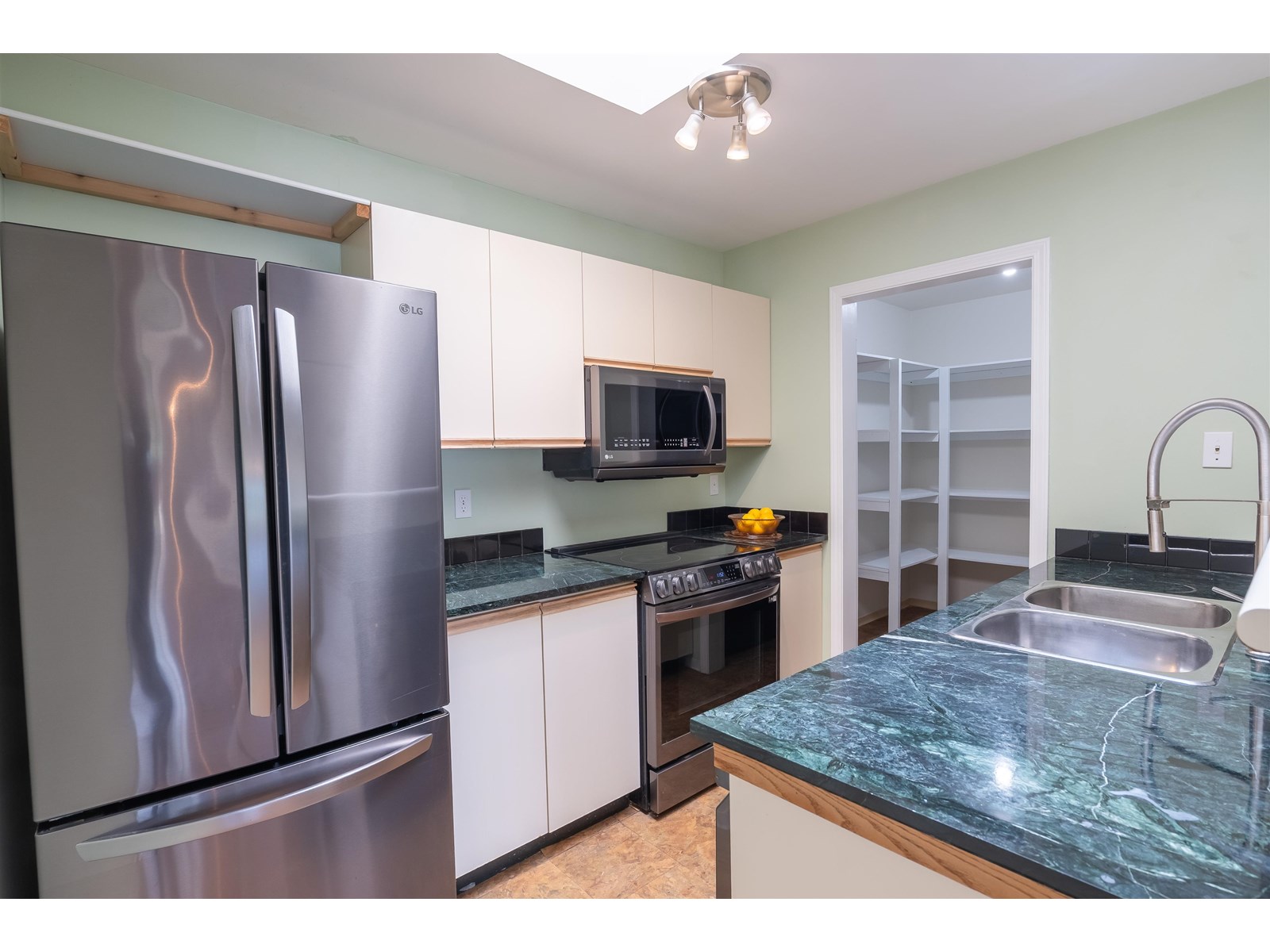 408 1750 MCKENZIE ROAD, Abbotsford