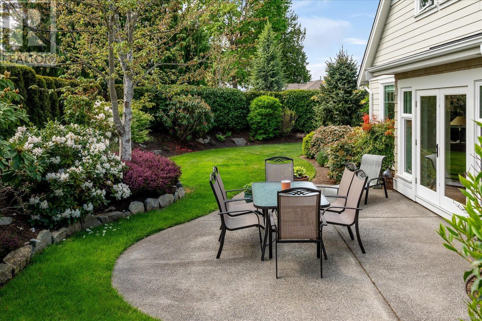 Photo 14 of 672 Lowrys Rd, Parksville BC