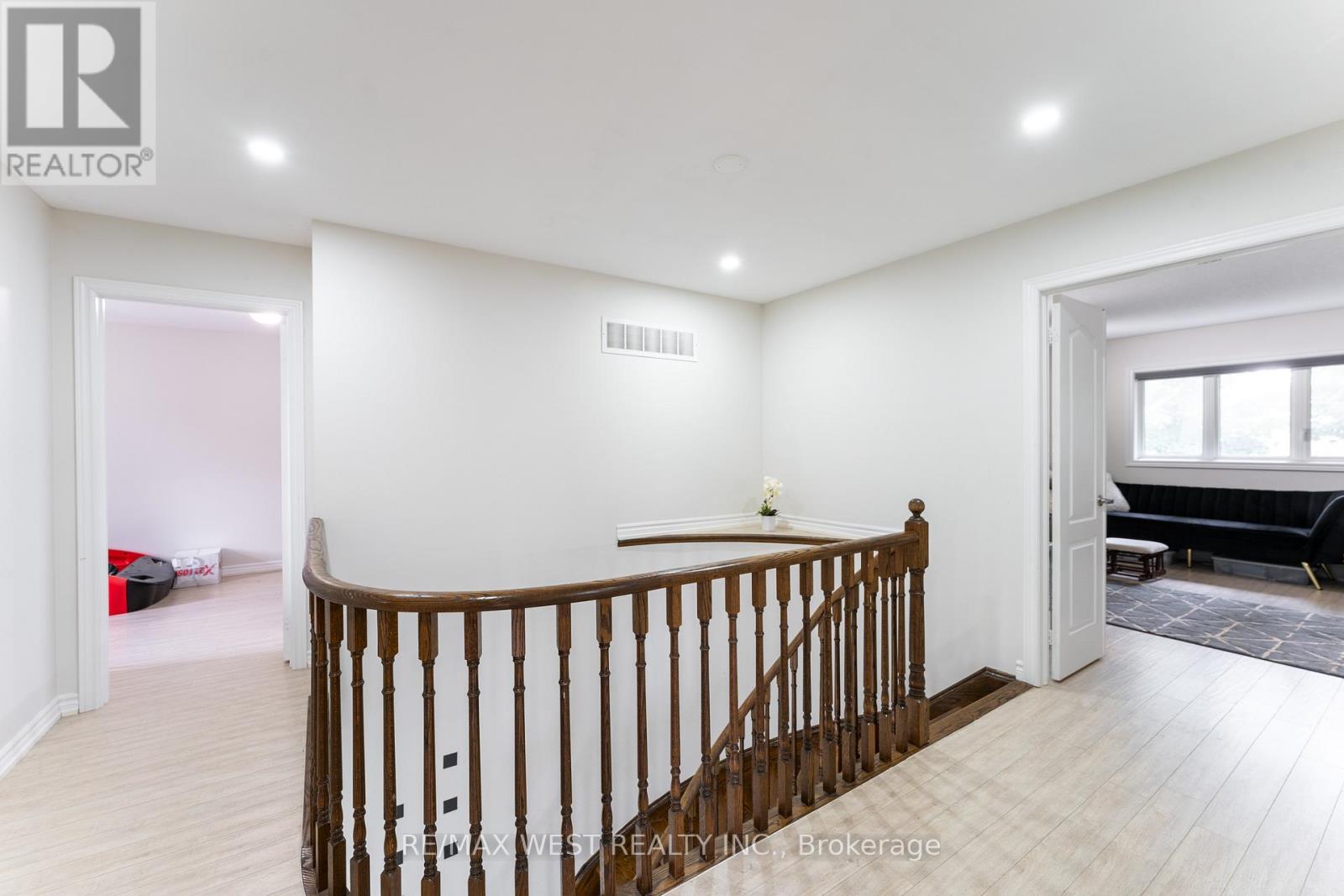 Photo 27 of 23 Mancini Drive, Essa ON