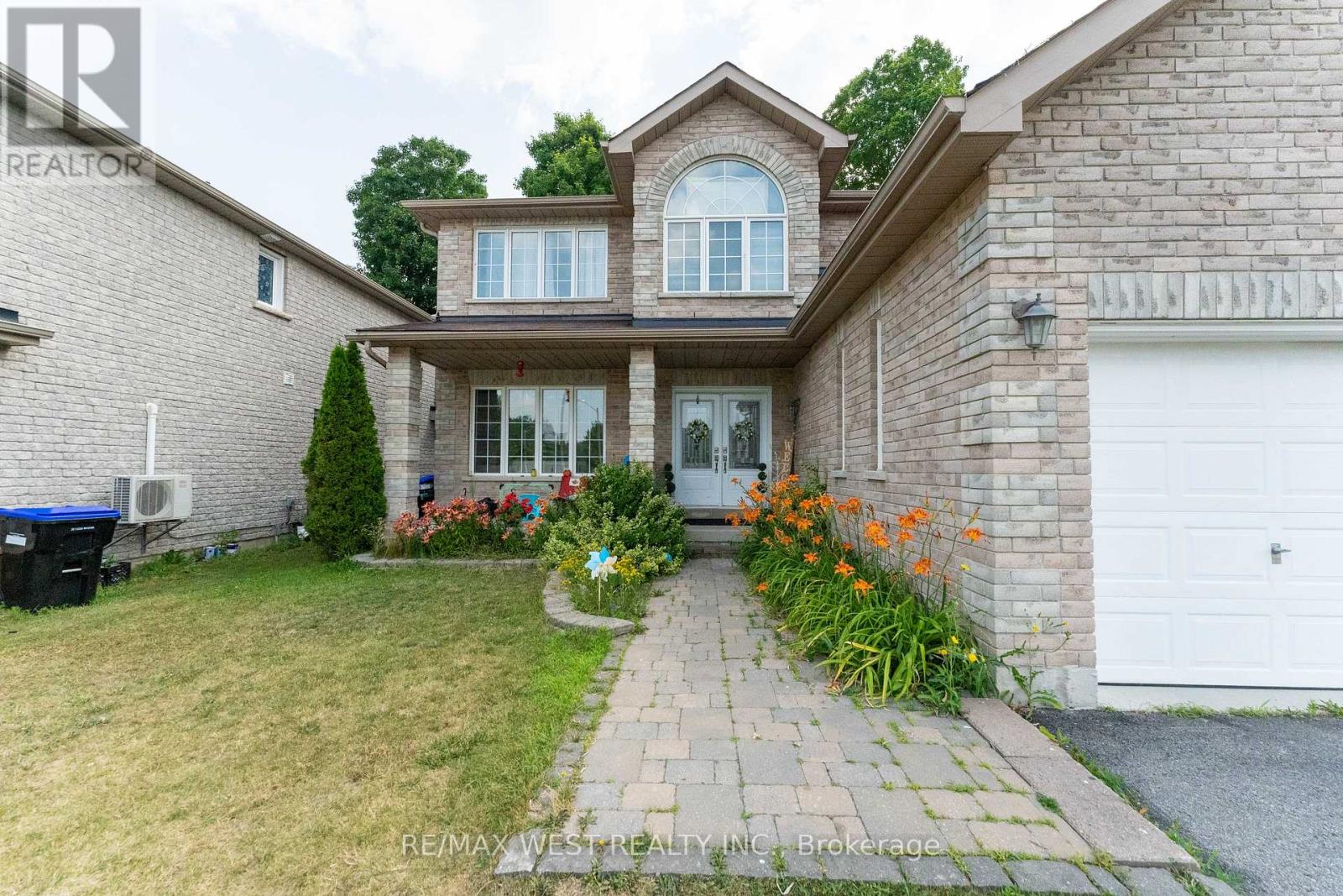 Photo 9 of 23 Mancini Drive, Essa ON