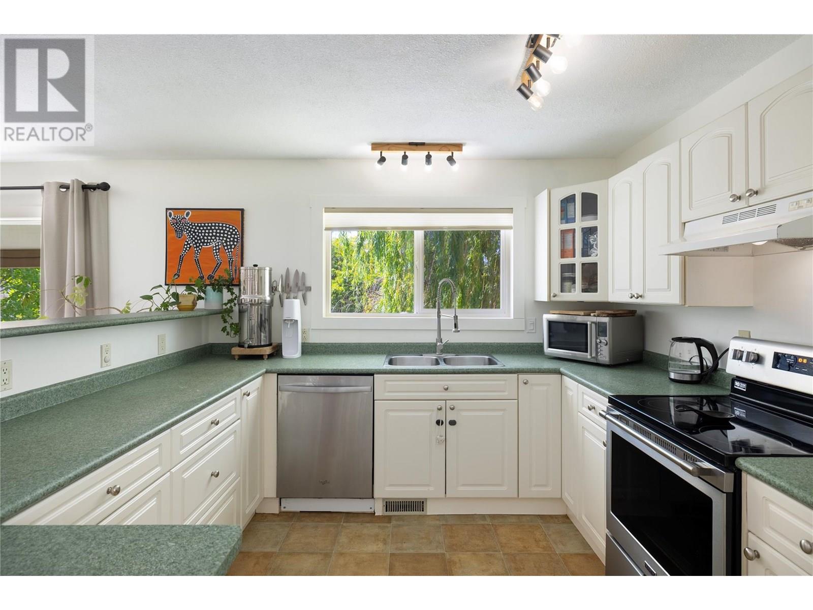 Photo 20 of 2105 19 Avenue, Vernon BC