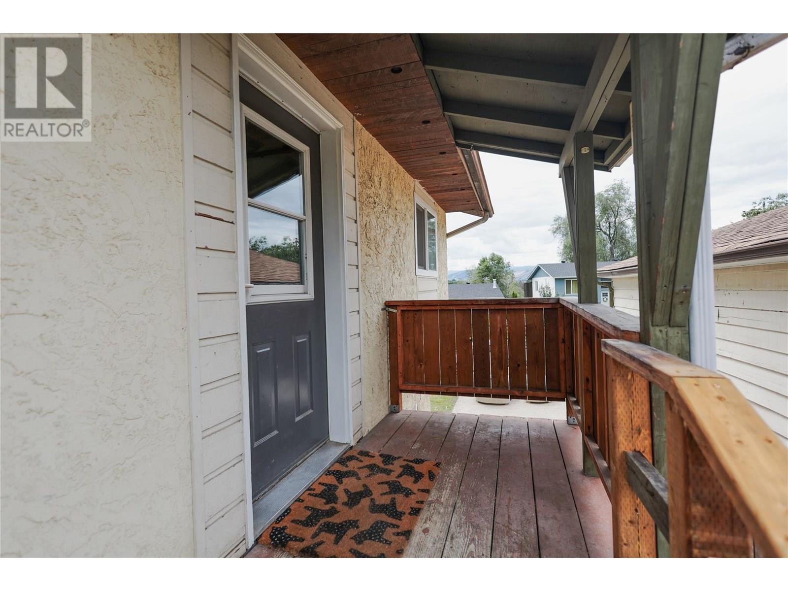 Photo 15 of 2105 19 Avenue, Vernon BC