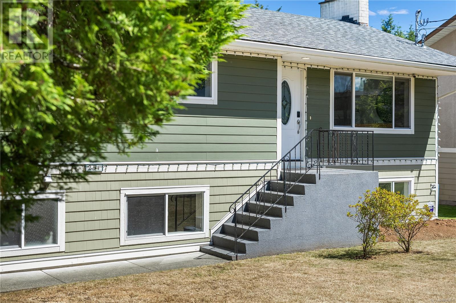 Photo 35 of 251 Birch St, Campbell River BC