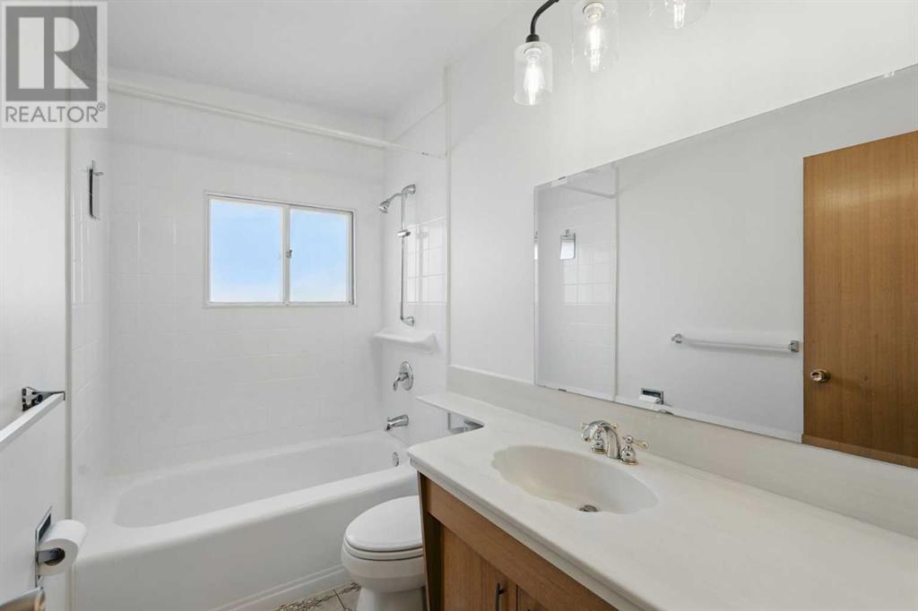 Single Family House Bungalow for Sale in   Avenue NE Mayland Heights Calgary 