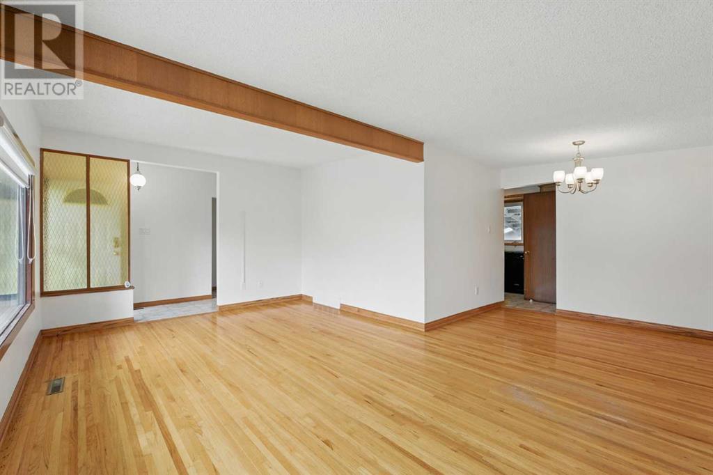 Single Family House Bungalow for Sale in   Avenue NE Mayland Heights Calgary 