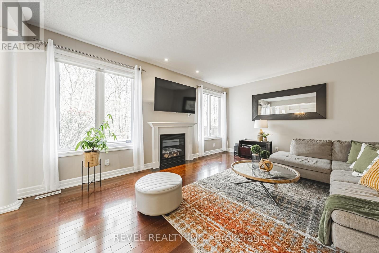Photo 18 of 170 Forbes Terrace, Milton ON