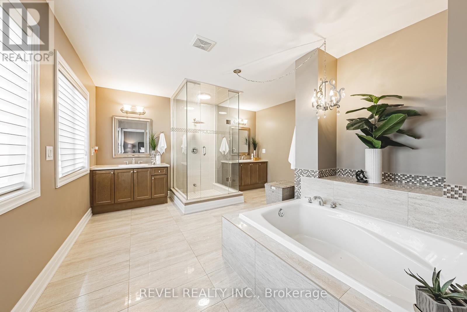 Photo 36 of 170 Forbes Terrace, Milton ON