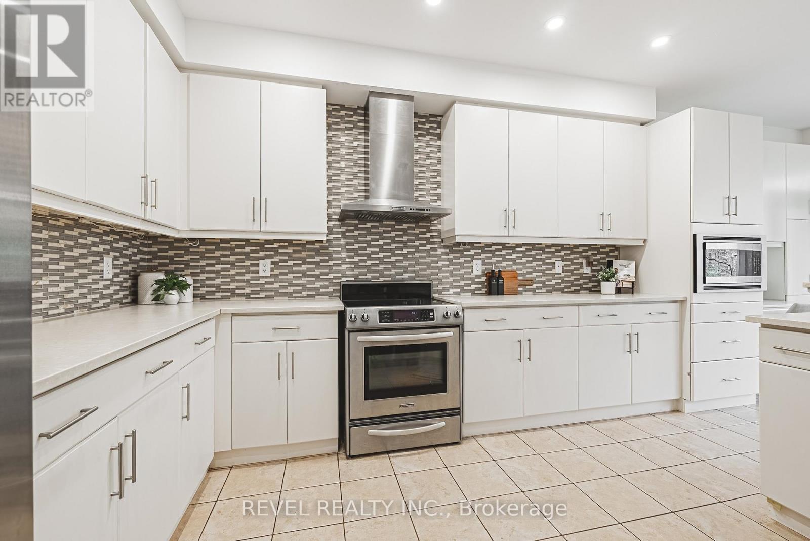 Photo 31 of 170 Forbes Terrace, Milton ON