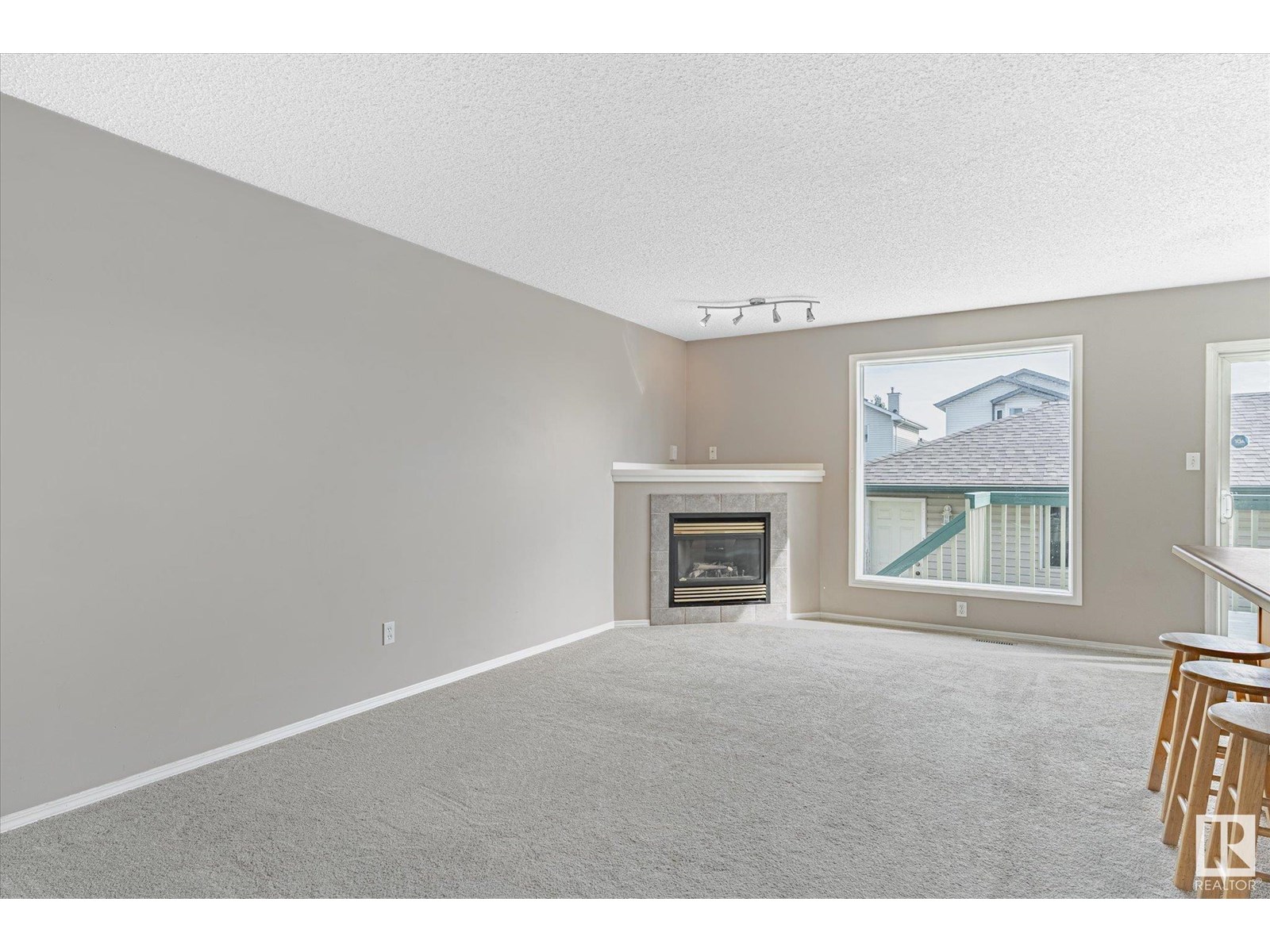 Photo 5 of 30 14803 Miller Bv Nw, Edmonton AB
