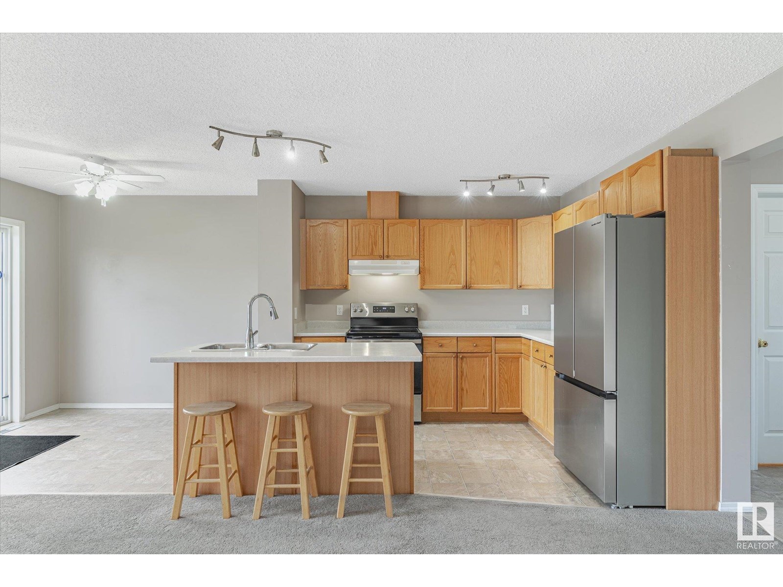 Photo 7 of 30 14803 Miller Bv Nw, Edmonton AB