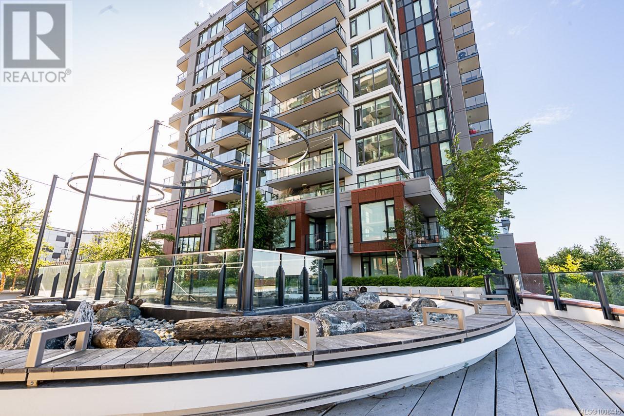 Photo 4 of 604 369 Tyee Rd, Victoria BC