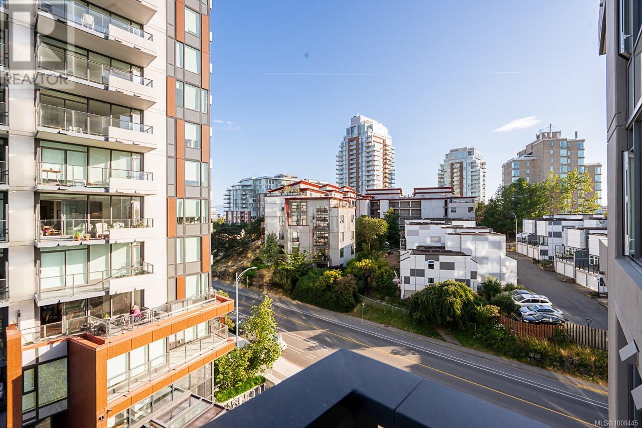Photo 9 of 604 369 Tyee Rd, Victoria BC
