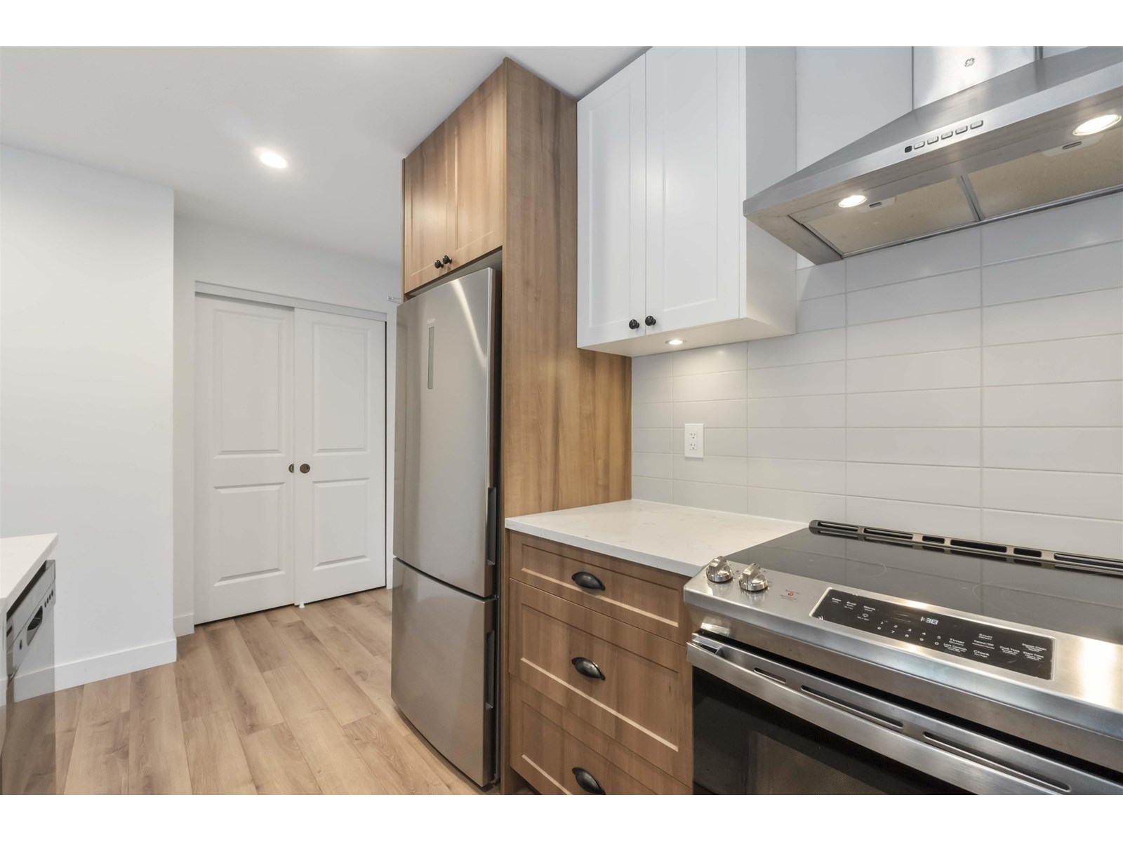 Photo 14 of A 413 20487 65 Avenue, Langley BC