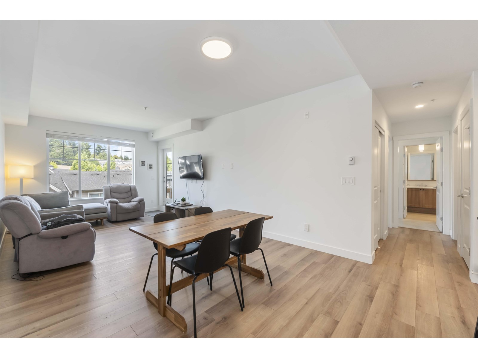 Photo 17 of A 413 20487 65 Avenue, Langley BC