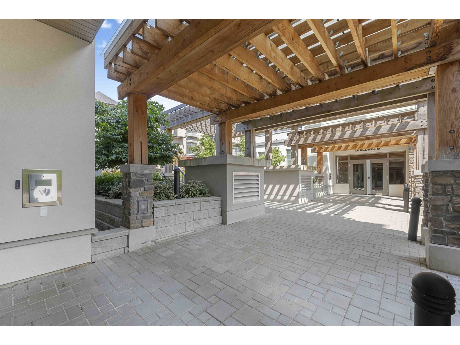 Photo 7 of A 413 20487 65 Avenue, Langley BC