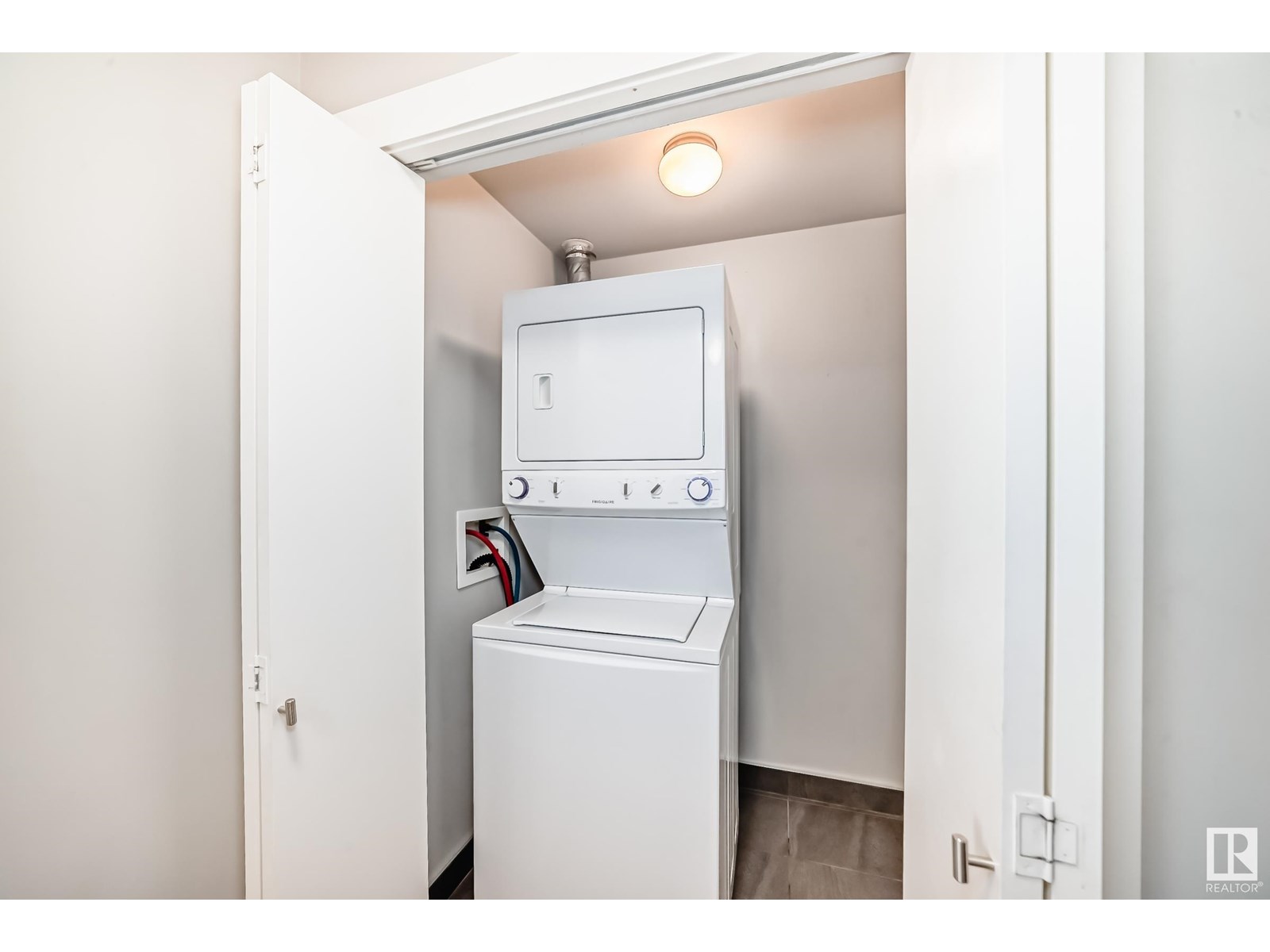 Photo 27 of 806 10226 104 St Nw, Edmonton AB