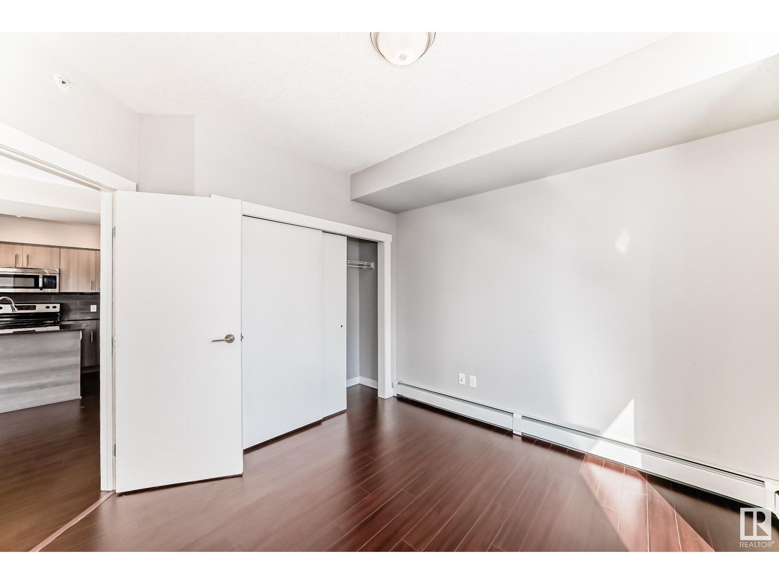 Photo 40 of 806 10226 104 St Nw, Edmonton AB